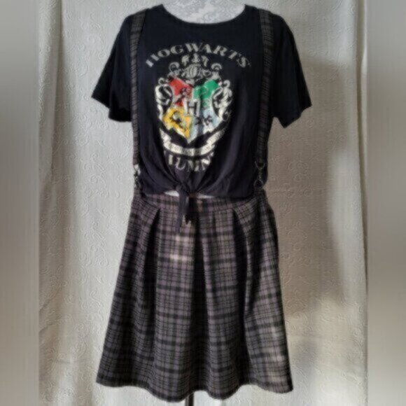 Harry Potter T Shirt & Skirt Set Women’s sz XL - Picture 2 of 11